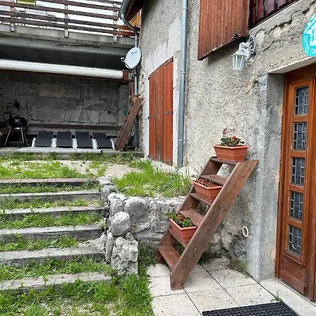 5 Avec Salle De Jeux